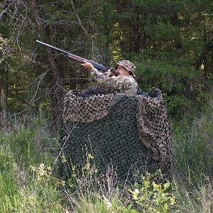 Équipement de chasse pour territoire de chasse et activités de plein air von AKAH Tarnnetz BASIC 71629001