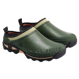 Bottes en caoutchouc pour territoire et outdoor von AKAH ROUCHETTE CLEAN LAND Sabot homme 86211047